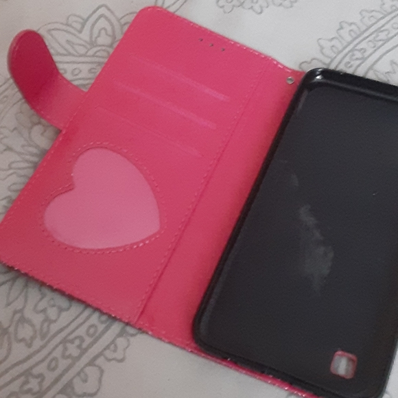 Phone case - Picture 2 of 3